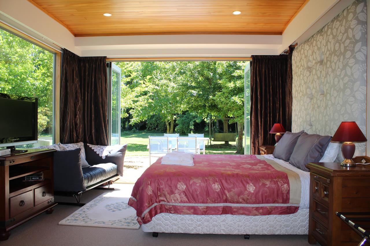 Shamrock Garden B&B Airport Christchurch Exterior photo