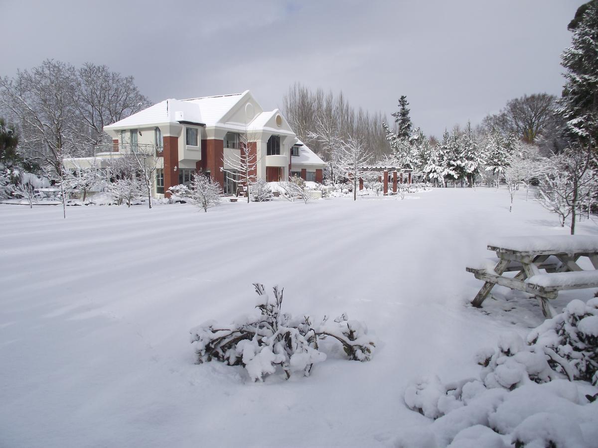 Shamrock Garden B&B Airport Christchurch Exterior photo